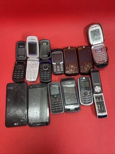 Lot of 13 Vintage Cell Phones ~ Not tested~ For parts only - Photo 1 sur 12