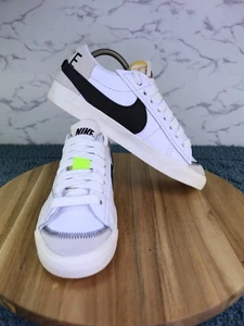 Nike Blazer Low '77 Jumbo Blanco Negro Volt Retro Zapatilla DQ1470-101 Mujer Talla 7.5 - Imagen 1 de 24