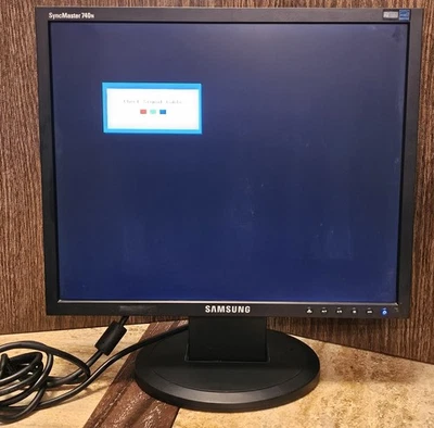 Samsung SyncMaster 740N 17-inch LCD Monitor VGA D-Sub 1280 x 1024 With Cords - Image 1 of 4