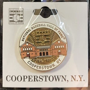 Prendedor de solapa del edificio del Salón de la Fama del Béisbol en Cooperstown, Nueva York - Imagen 1 de 3