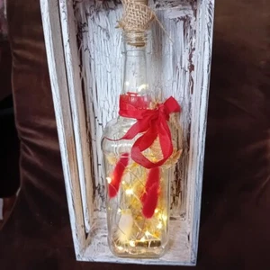 Botella LED en caja salón baño jardín decoración regalo único aprox 31 cm altura - Imagen 1 de 3