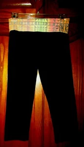 VICTORIA'S SECRET PINK SZ XSX18" MULTI-CLR EMBELLISHED LOGO FOLD OVER YOGA CAPRI - Picture 1 of 11