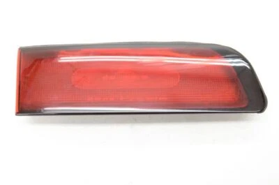 Conjunto de luz trasera derecha pasajero Subaru SVX L 1992-1997 Foto 1 de 4