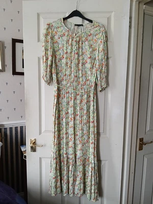 Marks And Spencers Dress Size 14 - Image 1 of 3