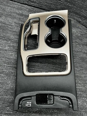 New OE 2016-2017 Jeep Grand Cherokee Gear Shifter Indicator Bezel : 5VK202X9AG - Image 1 of 3