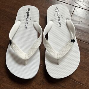 Abercombie & Fitch Kids NWOT  Flip Flops Small 5/6 White