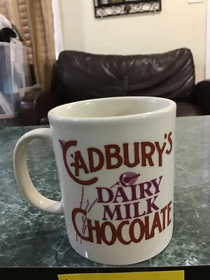 Taza de café CADBURY CHOCOLATE CON LECHE. Taza con estampado Art Deco. B112 Foto 1 de 4