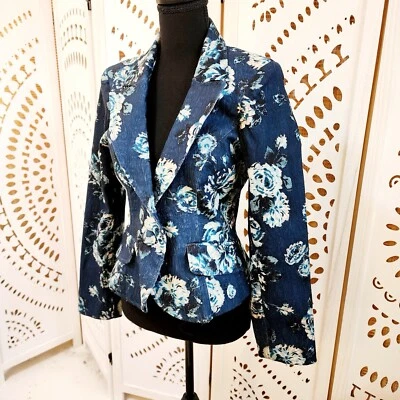Women’s Blazer-Nine & Company By Nine West Floral Women’s Jacket-Size 6 - Image 1 of 4