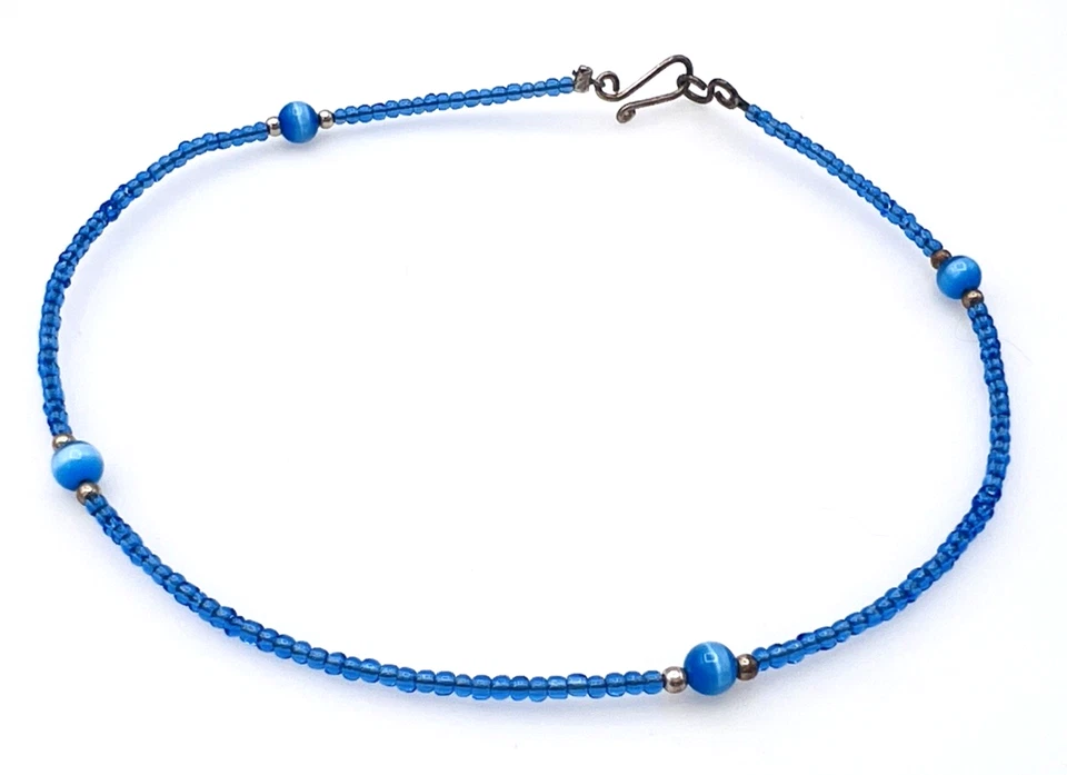 蓝色玻璃种子珠猫眼脚踝手链纯银扣 10 英寸 — 第 1/4 张图片