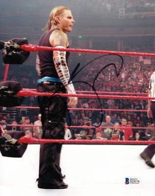 ФОТОГРАФИЯ С АВТОГРАФОМ ДЖЕФФА ХАРДИ WWE 8X10 BAS BECKETT СЕРТИФИКАТ ПОДЛИННОСТИ 9 БРАТ НЕРО ХАРДИ БОЙЗ - Изображение 1 из 2