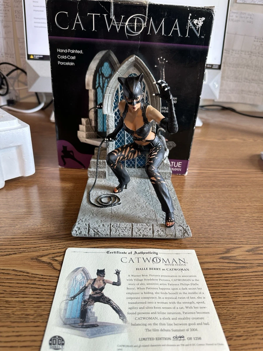 Catwoman Movie Halle Berry DC Direct Limited Edition Statue 669