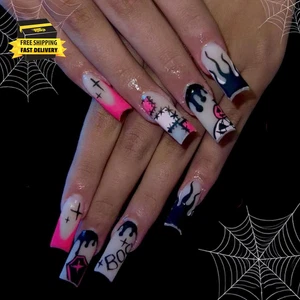 Halloween Press on Nails Unghie Finte Quadrate Lunghe con Disegno Sangue Fiamma Stick on - Foto 1 di 8