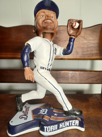 TORII HUNTER. DETROIT *Flag Base* Legends of The Diamond* Bobblehead Cover