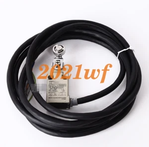 1PC NEW For OMRON Limit Switch D4F-202-1R - Picture 1 of 1