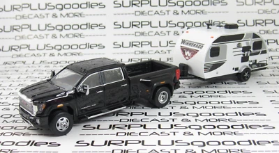 Greenlight LOOSE Blk 2022 GMC SIERRA 3500 Dually & 2016 WINNEBAGO WINNIE Camper - Image 1 of 4