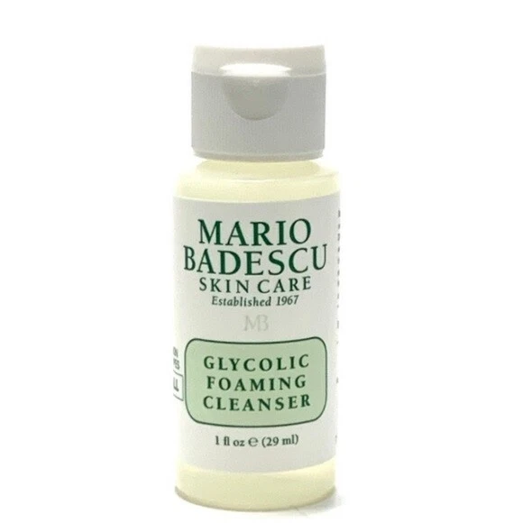 Limpiador en espuma glicólico Mario Badescu Skincare botella tamaño viaje 1 oz/29 ml Foto 1 de 1