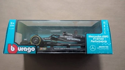 Burango 2023 Mercedes AMG 1:24 F1 W14 E Performance Lewis Hamilton #63 Foto 1 de 4