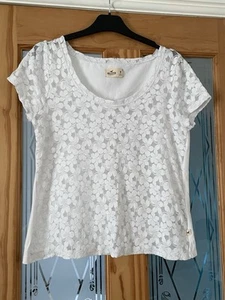 Hollister Top Floral Lace Off White Size Medium - Picture 1 of 8
