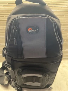 LowePro Shoulder Sling Camera Bag Padded Compartments All Weather Cover Travel - Picture 1 of 15