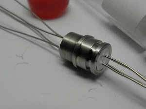 Sello aislante MDC Vacuum Feedthru conjunto de 2 - Imagen 1 de 3