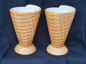 Williams Sonoma Helado Helado Waffle Cono Forma Taza Juego de 2 - Imagen 1 de 2
