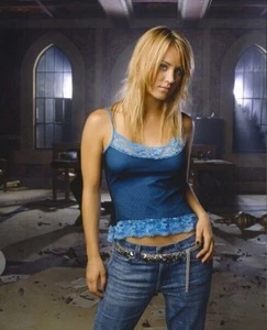 Charmed Unsigned 10" x 8" Photo - Kaley Cuoco *2591 - Imagen 1 de 1