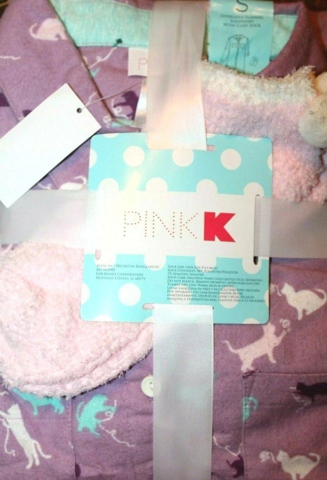 Camisa para dormir de franela de gran tamaño púrpura Pink K para mujer con calcetines acogedores - gatos y perros Foto 1 de 4
