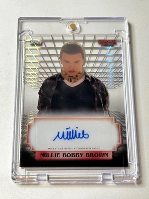 Autógrafo automático Topps Stranger Things High Tek Millie Bobby Brown as Eleven 2025 Foto 1 de 2