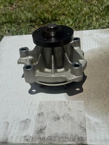 Water Pump Edelbrock 8803 fits 01-04 2V Ford Mustang Crown Vic4.6L 5.4 6.8 -V8 - Picture 1 of 5