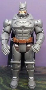 Figura de acción DC Comics: Battle Strike Batman 12" - Imagen 1 de 5