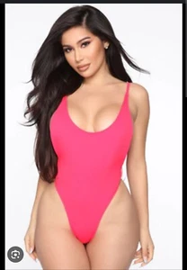 NWT Fashion Nova Cut High One Piece Swimsuit Size M On Coral Cheeky - Picture 1 of 5