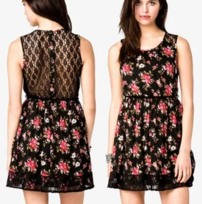 FOREVER 21 черный красный цветочный / чистый кружевной назад мини подходит Расклешенный платье большой без ремня - Изображение 1 из 4