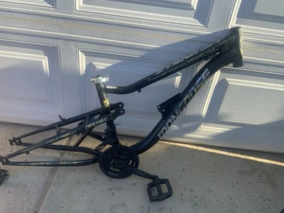 Cuadro de bicicleta de montaña Mongoose Standoff negro de repuesto Foto 1 de 4