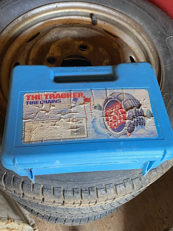 "Juego de cadena para nieve para neumáticos de 15"" Volkswagen Beetle/Ghia o Porsche tempranos"   Foto 1 de 2