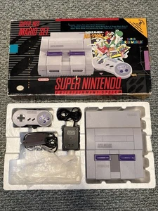 Super NES SNES Mario Set Console RARA con scatola NO Super Mario World All-Stars - Foto 1 di 15