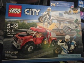 LEGO City: Tow Truck Trouble (60137)