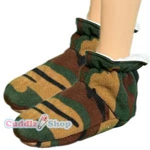 Cuddlz Green Camouflage Pattern Fleece Adult Sized Padded Booties - Picture 1 of 1
