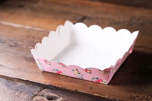 10 x Pink Floral Paper Party Tray Food Grade Shabby Chic Food Snack Serving 993 - Picture 1 of 9