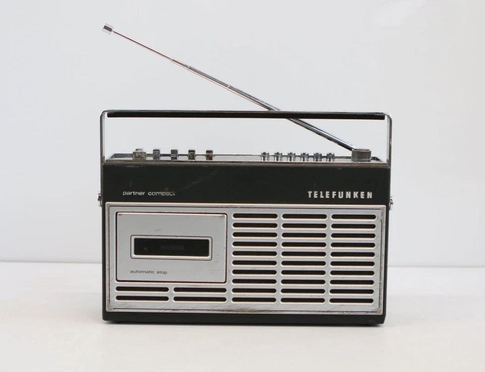 Telefunken Partner Compact 101 L - Radio Kassetten Recorder Kofferradio - Bild 1 von 4