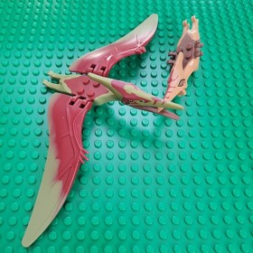 LEGO Jurassic World PTERODACTYL Minifigure Dinosaur Green Red Pteranodon. READ