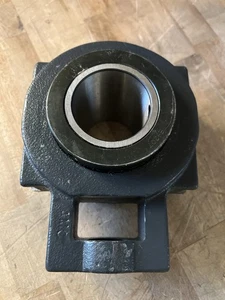 Roller Bearing Take-Up Unit Side Mount Tapered Roller 2-7/16 Bore Cast Iron - Picture 1 of 3