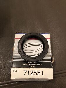 National/Carquest  712551 Oil Seal New In The Box ! Free Shipping !