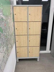 Spind mit 8 Fächern abschließbar "Gebraucht" - Bild 1 von 4