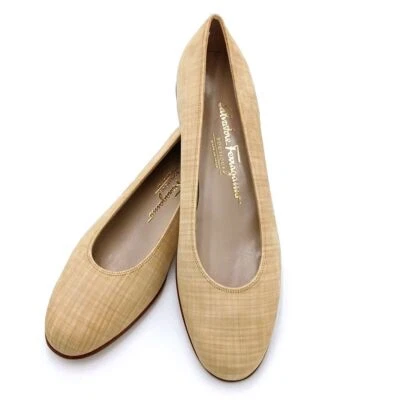 Mujer Salvatore Ferragamo Boutique Crema Beige Gamuza Sin Cordones Ballet Plano 8.5B Foto 1 de 4