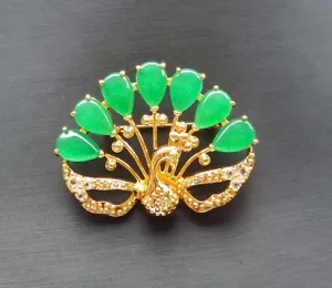 Yellow Gold Plate Green JADE Peacock Heart Brooch pin Diamond Imitation 300258 - Picture 1 of 11