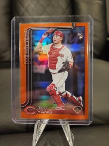 2025 Topps Update #US168 Eric Yang Orange Rainbow Foil /25 (RC) - Picture 1 of 2