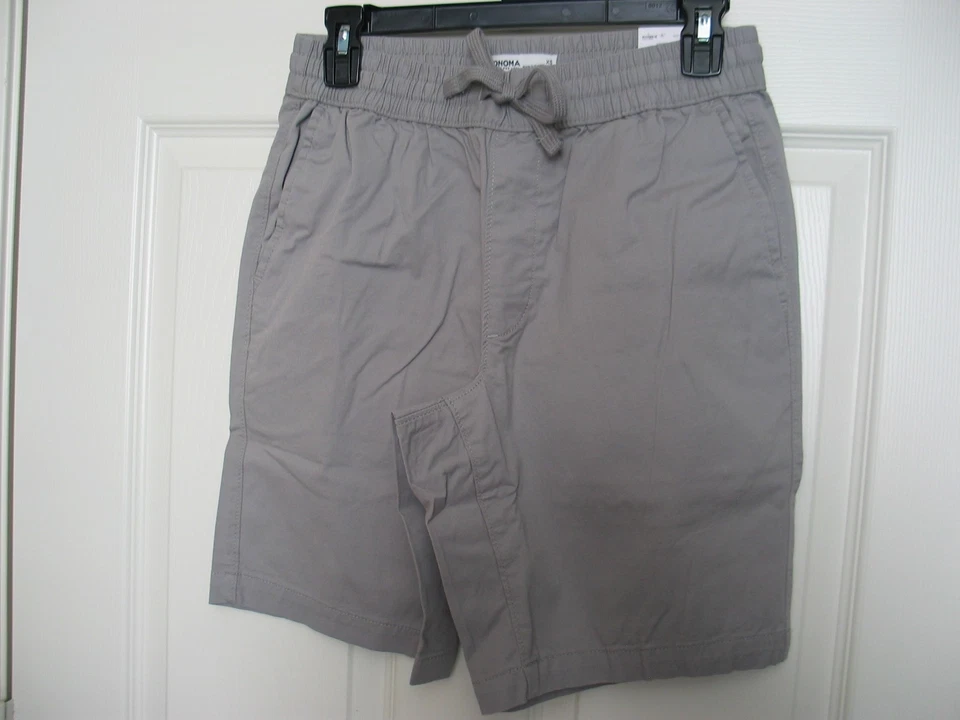 NWT Sonoma mens size XS 3-pockets 9" inseam stretch waistband pull-on shorts - Image 1 of 4