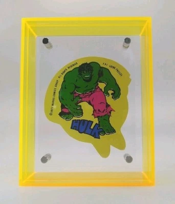1977 Vintage Marvel Comics Incredible Hulk Sticker Framed Yellow Frame Complete  - Image 1 of 4