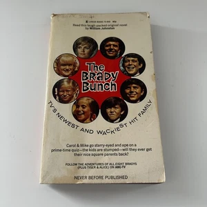 Vintage The Brady Bunch William Johnston 1969 TV Novel Lancer Paperback Comedy - Picture 1 of 17