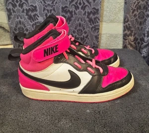 Nike-Girl's Court Borough Mid 2 Blk/wht/pink High-Top Sneaker Gr. 4 - Bild 1 von 6
